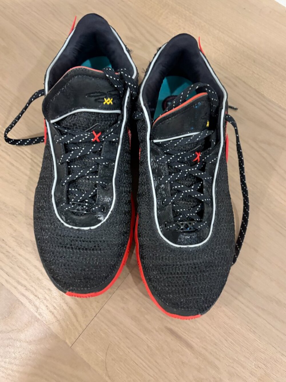 Nike, Lebron Pink Diamond Collection